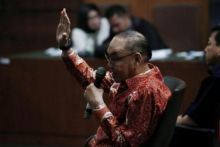 Johannes B Kotjo memberikan kesaksian di persidangan. Foto: int 