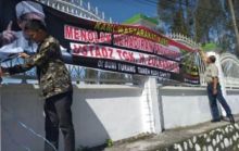 spanduk provokator terhadap Ustaz Tengku Zulkarnain dicopot