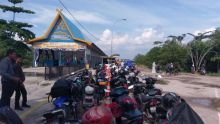 Meski terjadi lonjakan penumpang, namun tiket Kapal Penyebrangan Ro-Ro Dumai - Rupat tetap Normal./pno