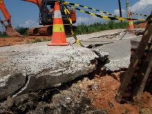 Masyarakat RT 03 Perumahaan Graha Jata Mukti Lestari menolak keras adanya instalasi penanaman jaringan pipa induk /pno