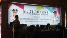 Bupati Pelalawan HM. Harris membuka Musyawarah Perencanaan Pembangunan (Musrenbang)/ardi