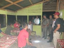 Kapolsek Cerenti memimpin razia pekat di wilayah Hukum Polsek Cerenti/zar