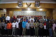 Deklarasi Pemilu Damai anti hoax Polres bersama Wartawan Dumai/pno