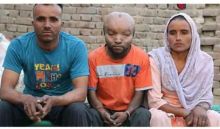 Anshu Kumar bersama keluarganya