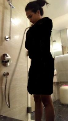 Foto yang beredar luas di media sosial yang disebut mirip Vanessa Angel. Foto: int 