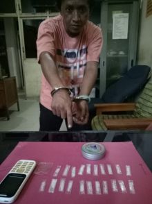 Tersangka dan abarang bukti yang diamankan Polisi/pno