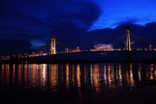Suasana di Jembatan di Kota Siak pada malam  hari/lin