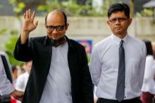 Novel Baswedan bersama Laode M Syarif. 