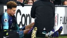 Kemenangan Hotspur melawan Fulham harus dibayar dengan cederanya Dele Alli. Foto: int 