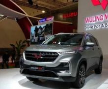 Wuling Almaz dengan 5 penumpang/int