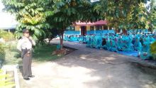 Kapolsek Cerenti AKP G. Lumban Toruan saat memberikan arahan kepada siswa SMAN I Cerenti/zar  