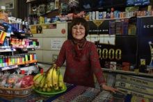 Seungae Kim, pemilik mini market di Kanada yang sukses mengusir perampok dengan berbekal pisang. Foto: ist/int 