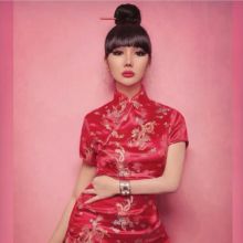 Lucinta Luna pakai pakaian khas wanita Tionghoa nghoa (foto/instagram) 