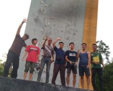 Kunjungan KONI Bengkalis pada cabang olahraga panjat tebing. Foto: hari 