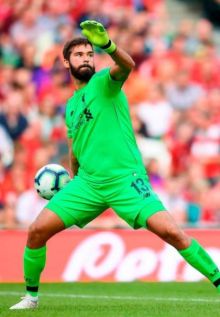 Kiper Liverpool Allison Becker 