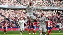 Casemiro merayakan golnya saat laga tandang ke kandang Atletico Madrid. Foto: int 
