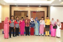 Wabup Siak H Alfedri foto bersama usai acara/lin