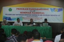 Bupati Siak H Syamsuar, saat menjadi pembicara di hadapan lebih dari 200 mahasiswa pascasarjana Universitas Lancang Kuning/lin