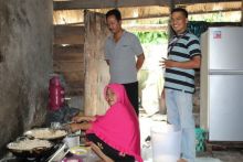 Home industri kerupuk Amplang  Udang di Tembilahan/rgo