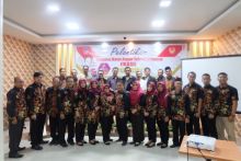 Wakil Bupati Inhil berfoto bersama saat menghadiri pelantikan pengurus IKASI Kabupaten Inhil /ADV