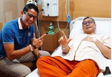 Sandi jenguk Zulkifili Hasan di rumah sakit