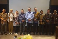 Pihak PHE Siak saat melakukan pertemuan bersama Bupati Rokan Hilir, Suyatno