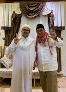 Bertemu Habib Rizieq Shihab, Fadli Zon ajak salam dua jari (foto/int) 