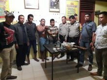 Tersangka sabu yang diamankan Polisi/zar