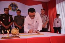 Kantor Pertanahan Kabupaten Siak melaksanakan Pencanangan Pembangunan Zona Integritas/lin