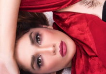 Foto Ussy yang banyak disorot netizen karena memamerkan bulu ketiaknya. Foto: int 