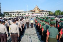Apel gelar pasukan di Kantor Gubernur dalam rangka pengamanan Pemilu serrntak 2019