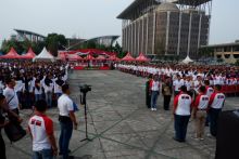 Pembacaan sumpah Pakta Integritas Calon Polri 2019 di halaman Kantor Gubernur Riau 2019