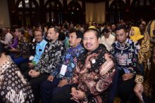  Asisten Adminitrasi dan Pembangunan Pemkab  Hendrisan  saat mewakili Bupati Siak pada acara hasil evaluasi Sistem Pemerintah Berbasis Elektronik (SPBE) /lin