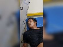 Warga korban penusukan badik masih dirawat/rgo