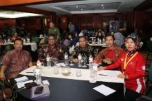 Sekretaris Daerah T.S. Hamzah dan Kadis Pariwisata Fauzi Asni turut hadir dalam prosesi penandatanganan  MoU Pariwisata Halal/lin