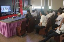 Video Conference Bupati Siak H Alfedri bersama Gubri H Syamsuar/lin