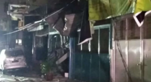 Beberapa ruko di Medan yang rusak akibat ledakan besar yang terjadi Kamis malam tadi. Foto: int 