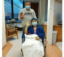 SBY dan Ani Yudhoyono coblos surat suara di Singapura (foto/instagram)