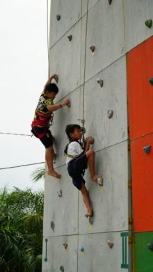 Suasana ACRA Sport Climbing Speed & Lead Competition di Lapangan Kreatif Pangkalan Kerinci/IST