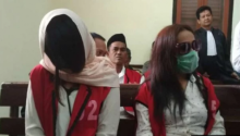 Terdakwa dua muncikari artis Vanessa Angel, Endang Suhartini dan Tentri N. Foto: int 