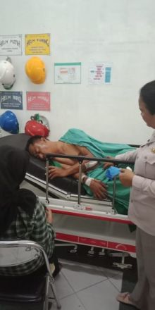 Beginilah kondisi Kasat Narkoba Polres Siak AKP Jaelani pasca operasi akibat terkena tembakan oleh tahanan di Rutan Kelas II B Siak.
