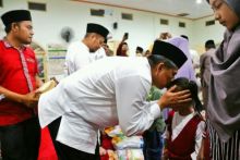 Alfedri beserta jajaran mengawali rangkaian kegiatan Safari Ramadhan perdana tahun 2019 di Masjid Nurul Huda