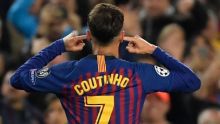 Coutinho mengejek balik fan Barcelona dengan selebrasi tutup kuping