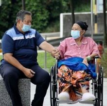 SBY setia menemani Ani Yudhoyono (foto/int)