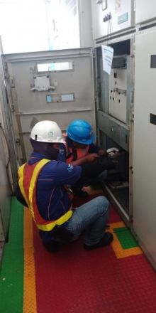 Perbaikan listrik di Bengkalis/hari