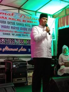 Ketua DPRD Kuansing Andi Putra SH MH saat memberikan sambutan/zar