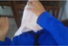 Dua Pelajar Nekat Berhubungan Intim di Atas Meja Sekolah