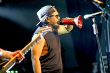 Krisyanto saat beraksi di atas panggung. Foto: int