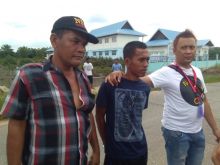 Seorang pria diamankan Polisi yang diduga pemilik koper berisi sabu/hari