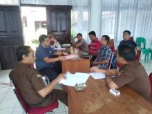 Pihak kejaksaan Negeri Rengat saat melakukan pemeriksaan terkait sengketa Pemilu di Inhu/azi